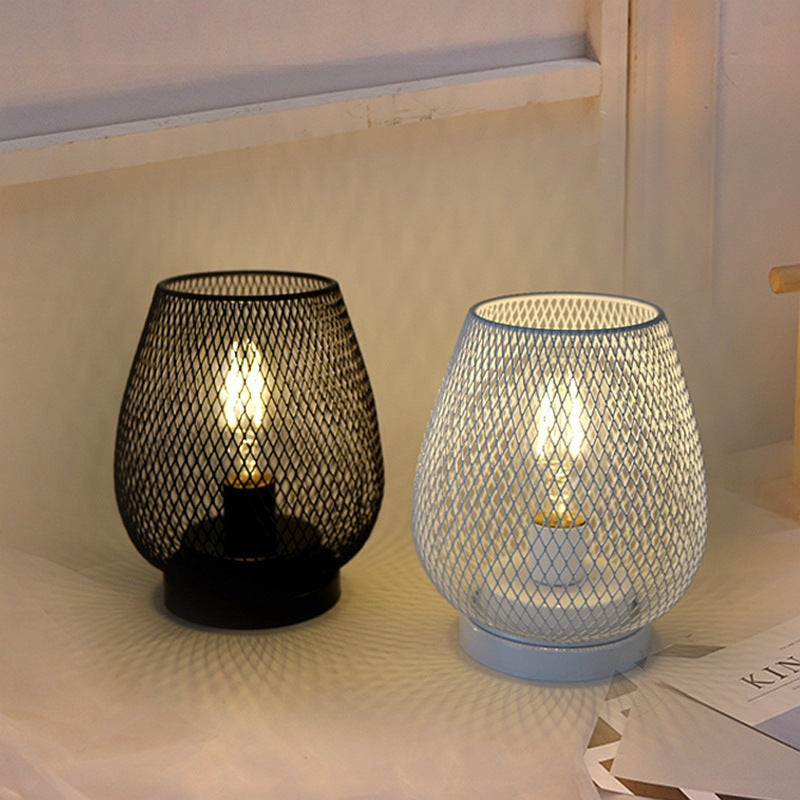 Averin – Retro Tischlampe aus Eisen