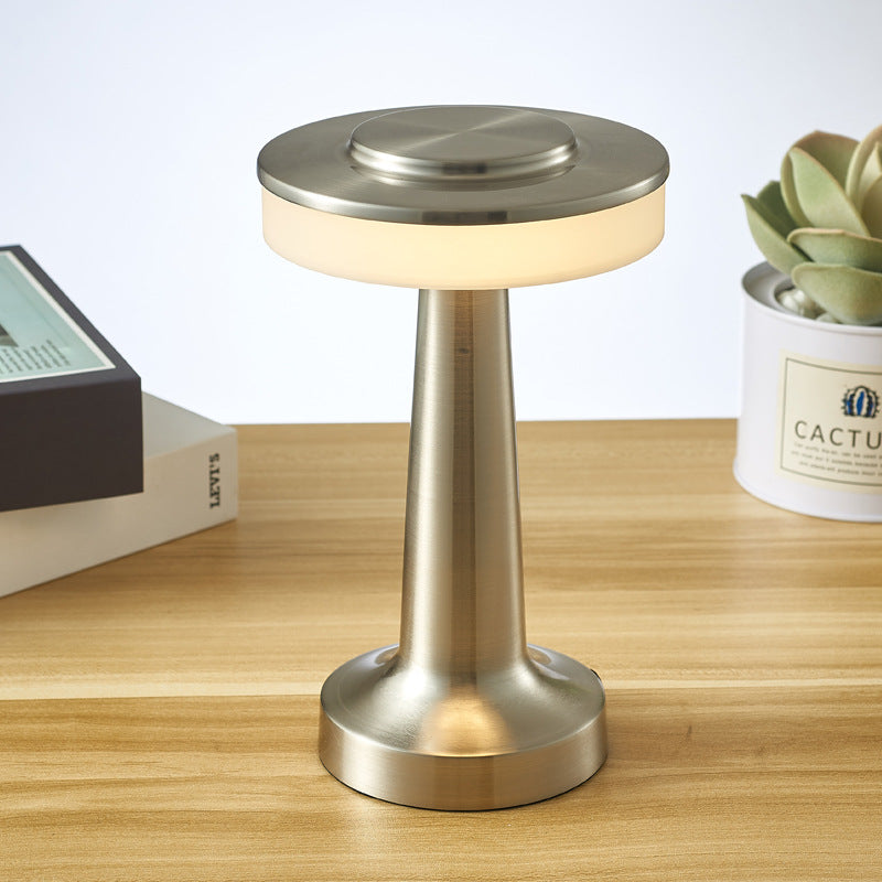 Doria – Kreative Akku-Tischlampe