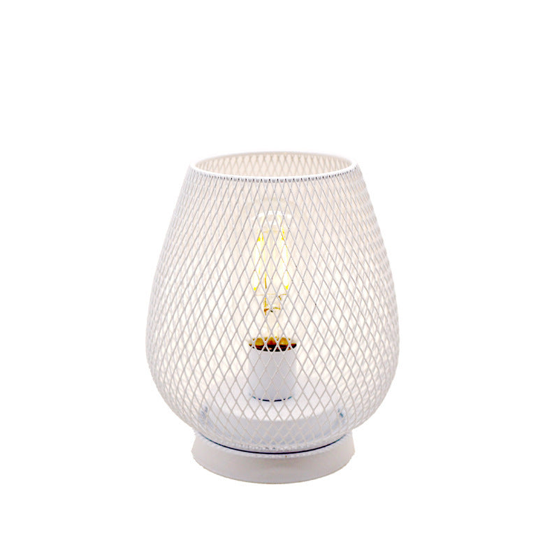 Averin – Retro Tischlampe aus Eisen