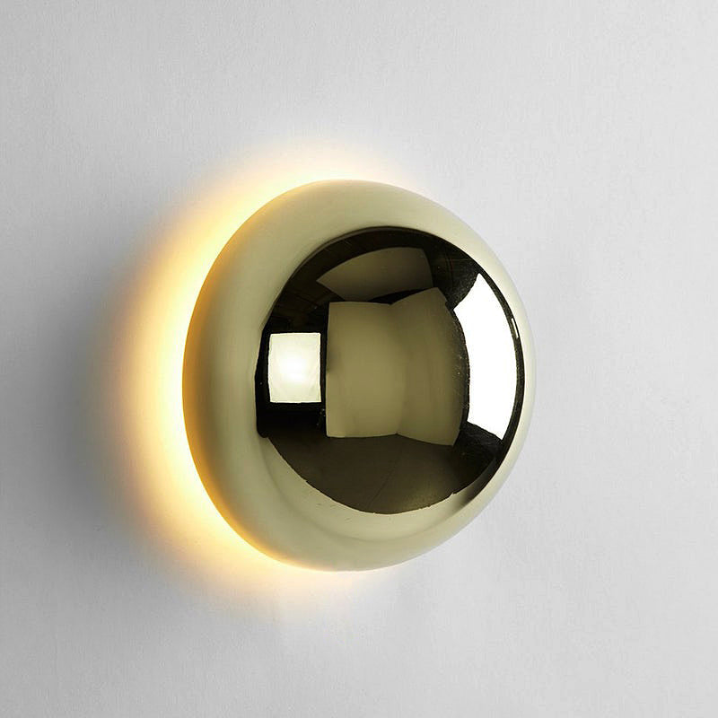 RetroBau – Wandleuchte im Bauhaus-Design mit antikem Flair