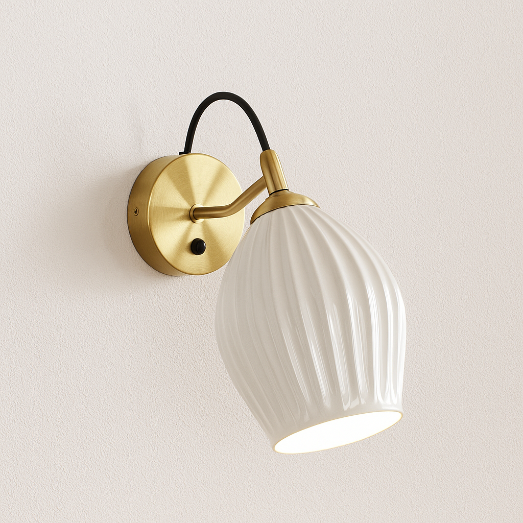 Reva – Wandlampe im Französischen Mid-Century Stil