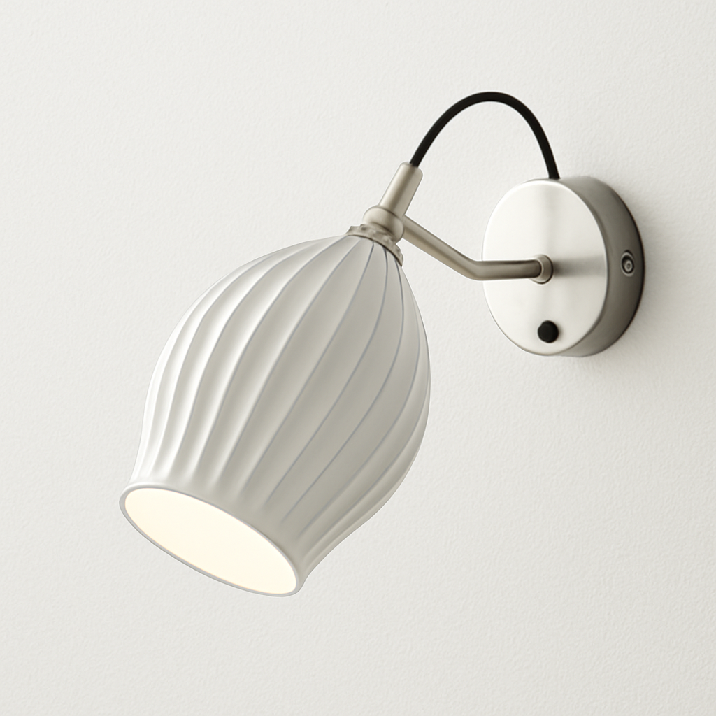Reva – Wandlampe im Französischen Mid-Century Stil