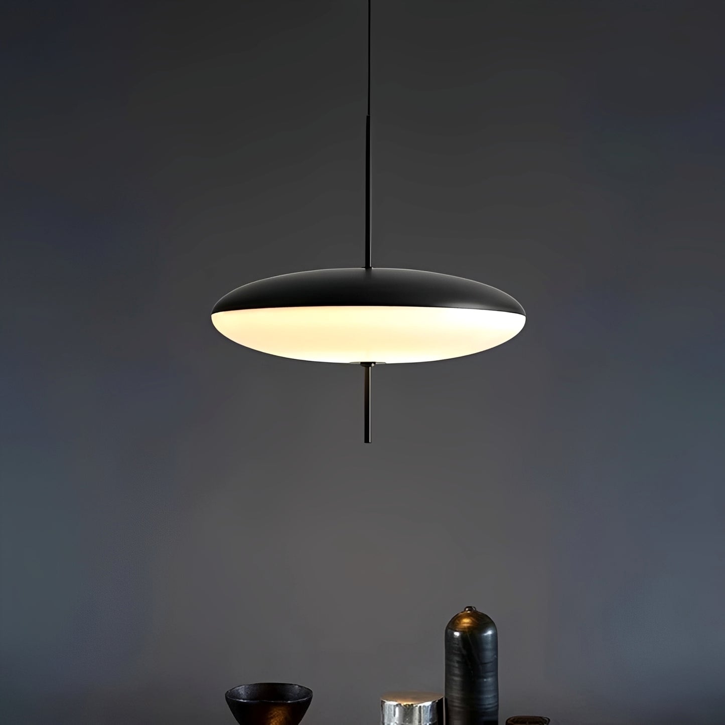 Orion – Moderne Minimalistische UFO-Pendelleuchte