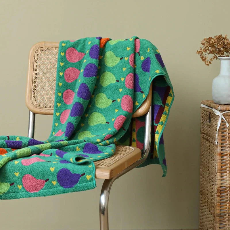 FruitTowel – Weiches Kinderhandtuch mit Birnen-Print