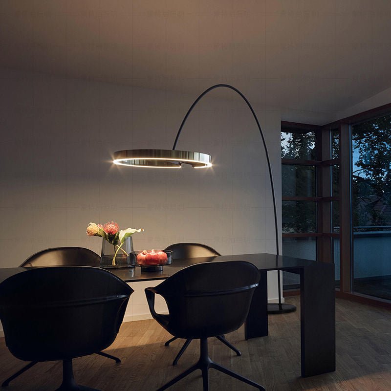 Giulia – Italienische Designer-Bogenlampe