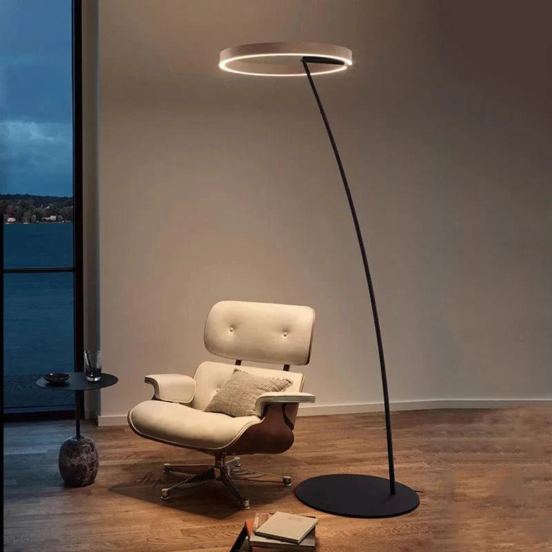 Giulia – Italienische Designer-Bogenlampe