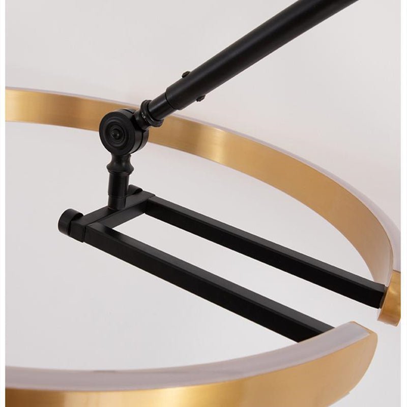 Giulia – Italienische Designer-Bogenlampe