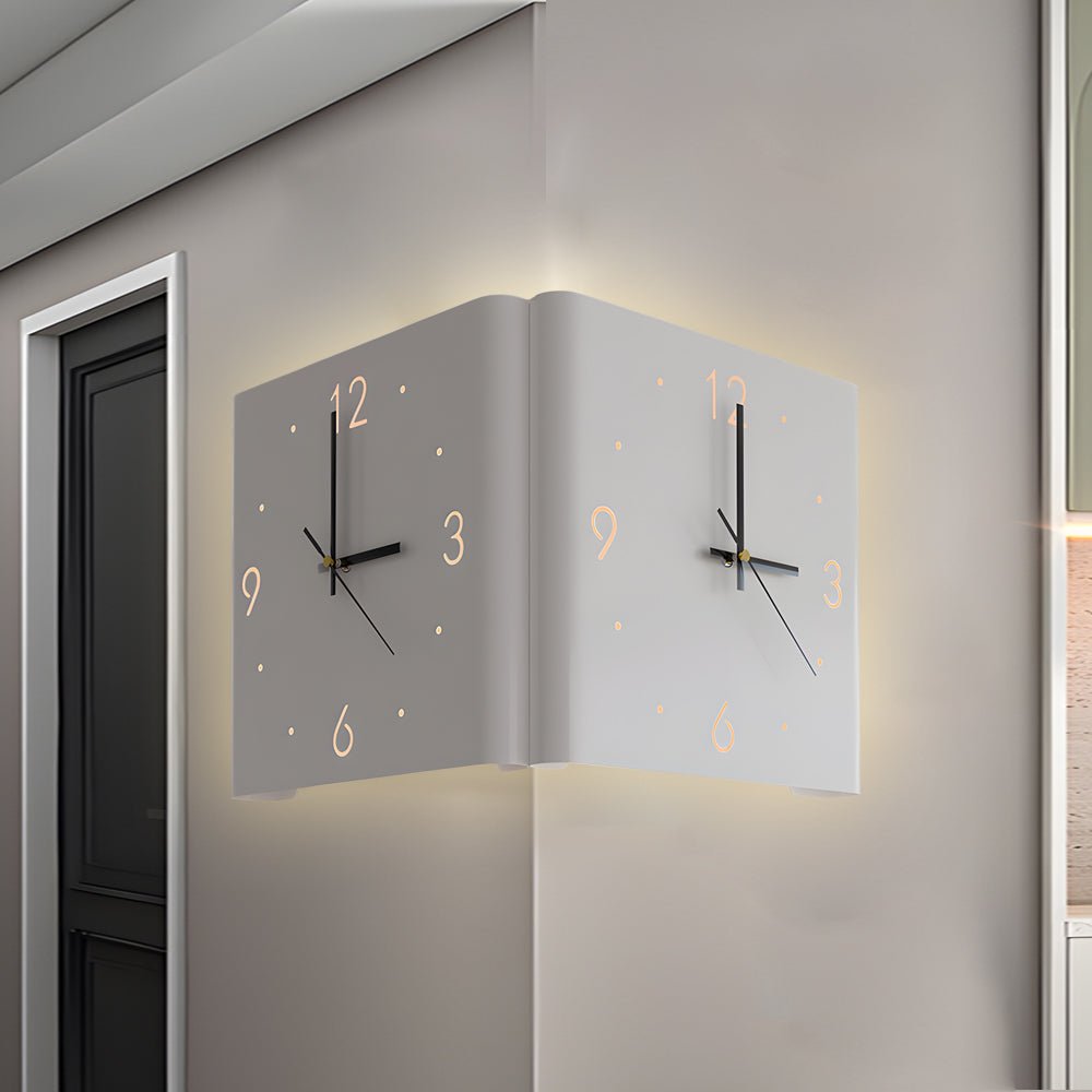 Elina – Doppelseitige Wandleuchte mit Uhr