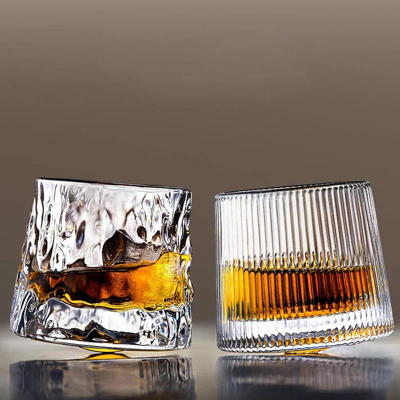 WhirlGlass – Design-Whiskyglas mit Wellenstruktur