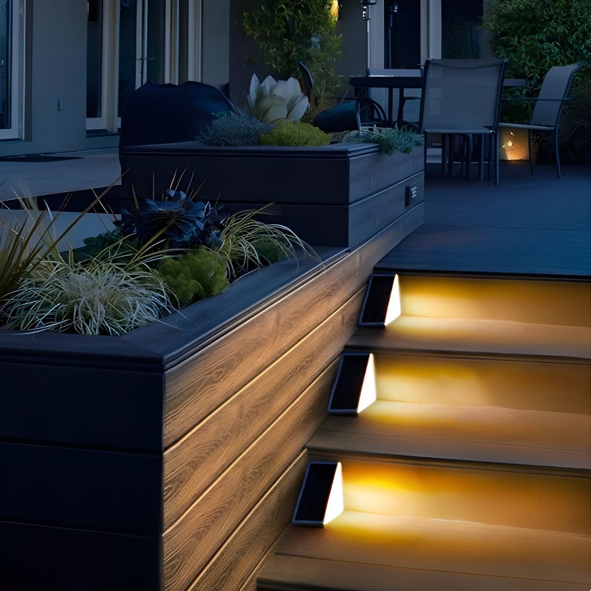 Solin – Intelligente Triangular LED Solar-Stufenleuchten