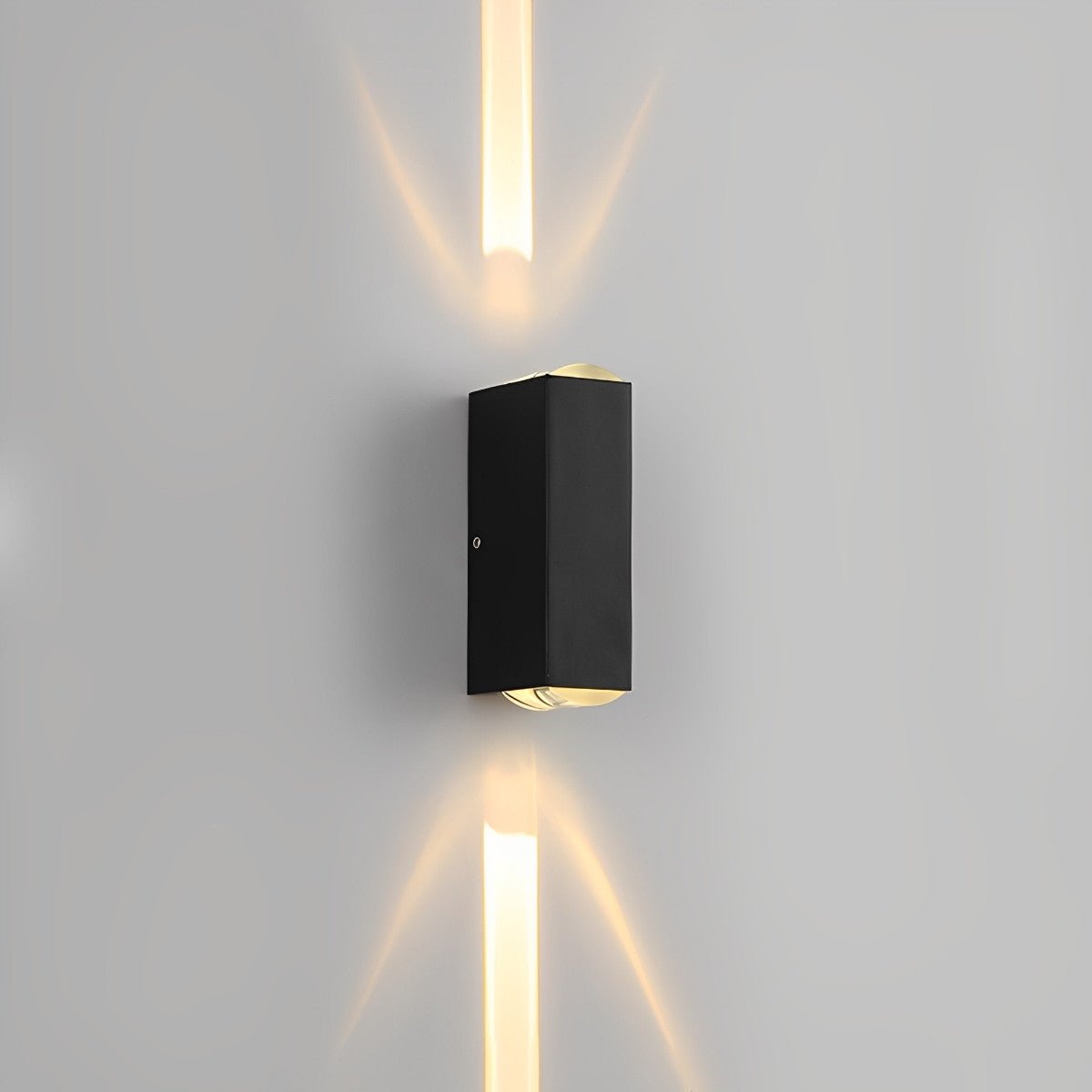 Elora – Up and Down LED Wandleuchte Outdoor