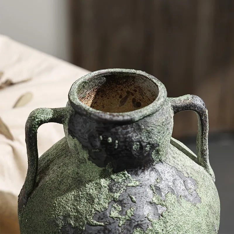 Maya – Handgefertigte Steingutvase