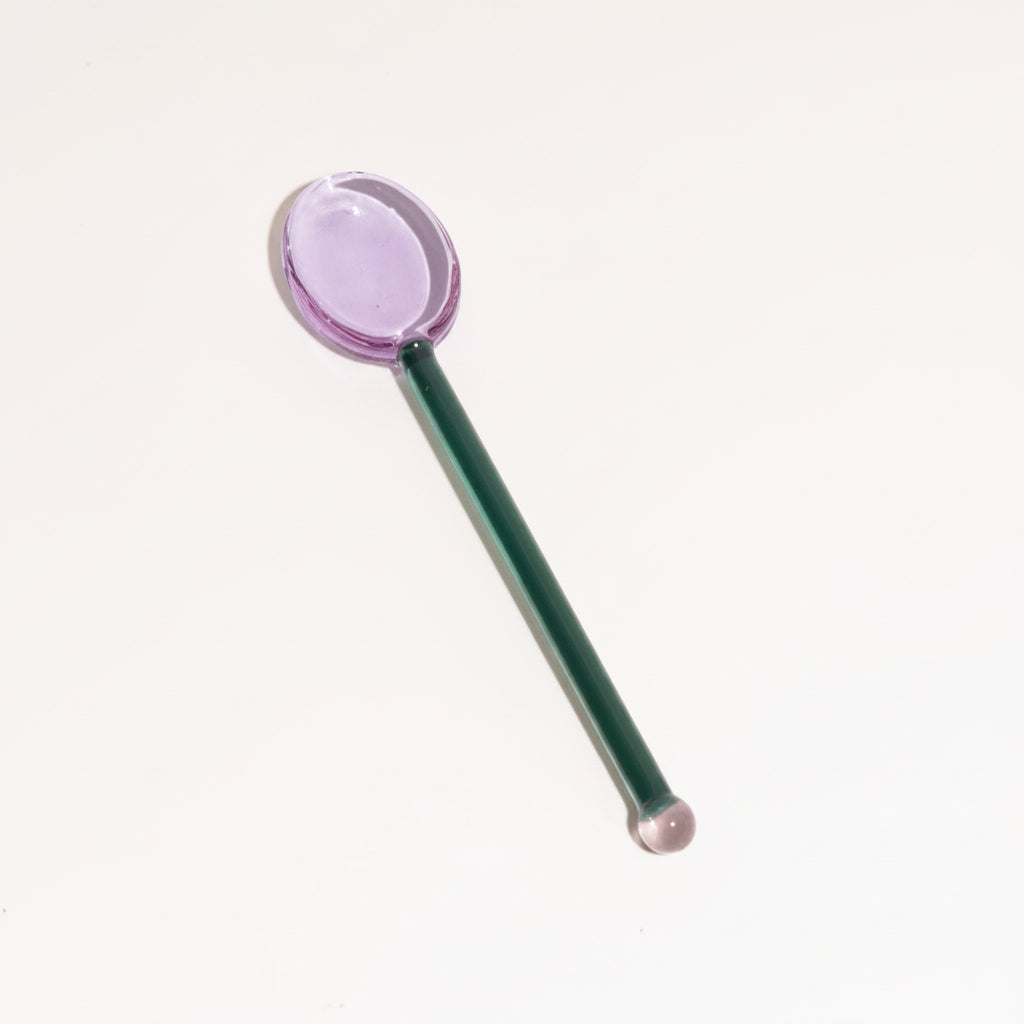 WaveSpoon – Handgefertigter Glaslöffel mit buntem Wellenmuster