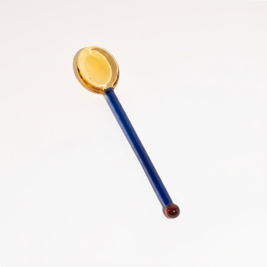 WaveSpoon – Handgefertigter Glaslöffel mit buntem Wellenmuster