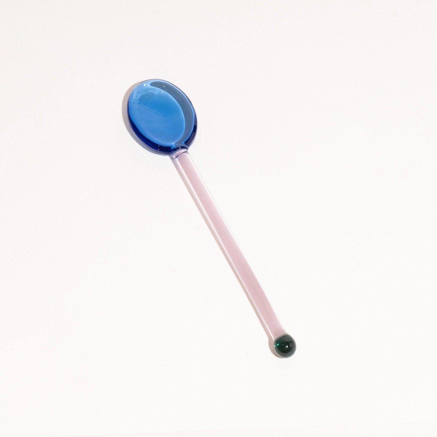 WaveSpoon – Handgefertigter Glaslöffel mit buntem Wellenmuster